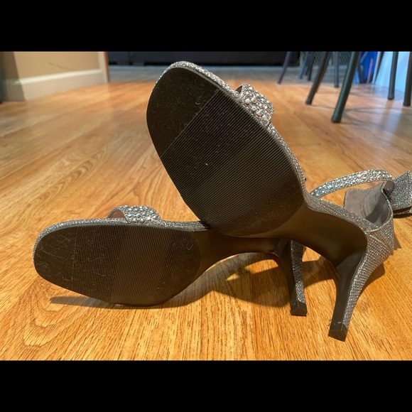 Sparkling Cocktail Heel - Picture 8 of 9